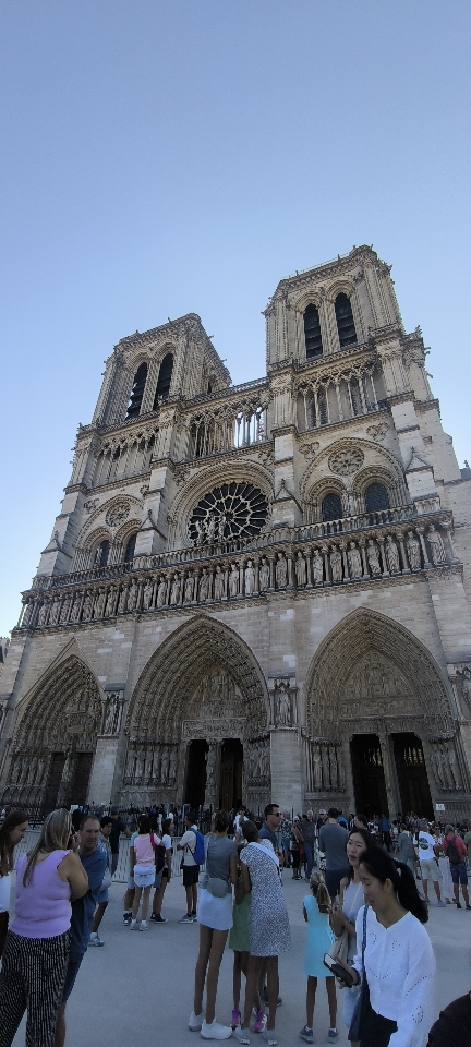 Header image for Paris, France