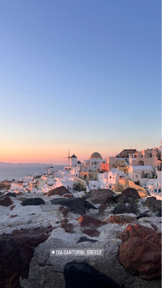 Header image for Santorini, Greece
