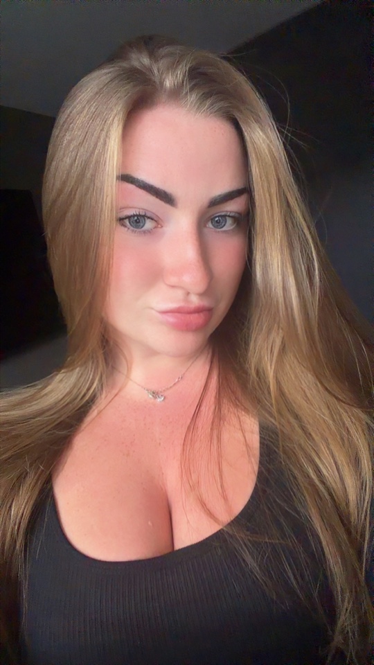 hollymarvenx's profile picture