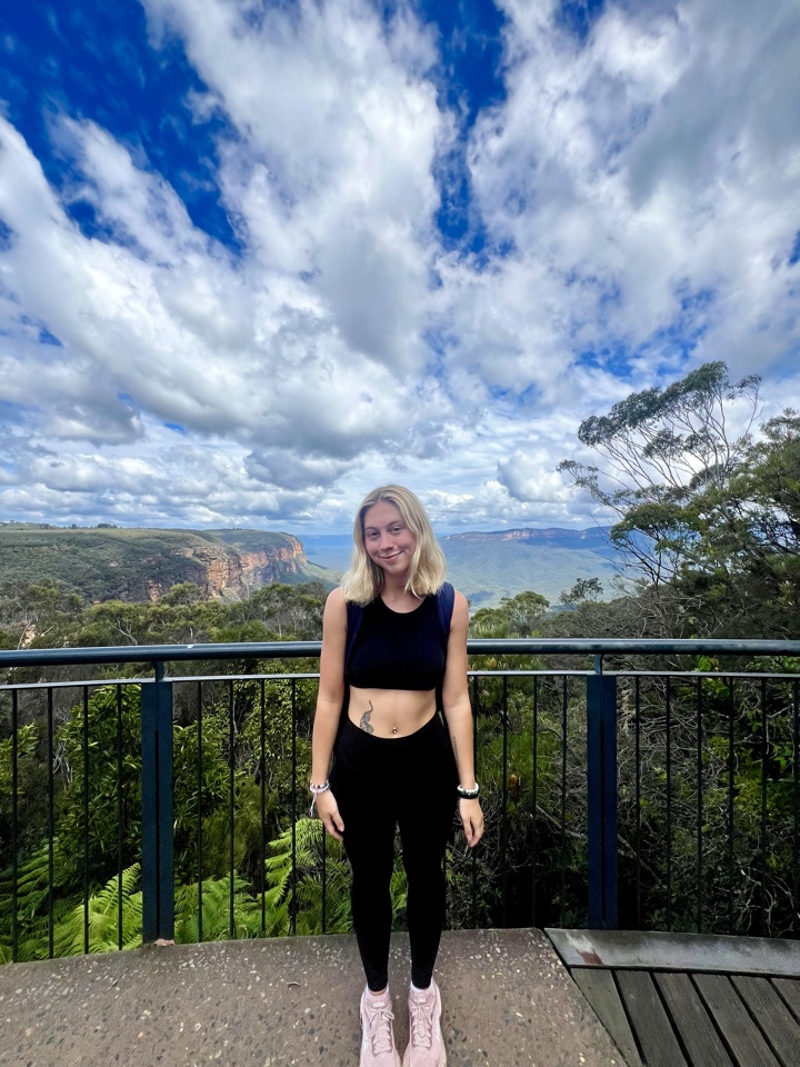 izzyadams's profile picture